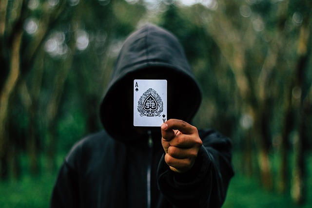 How To Shuffle Cards Like A Pro 2 shuffle cards